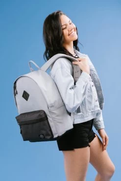 RUGZAK - MEADOW PLUS - 30L - 15" SLEEVE PARKLAND - ASPHALT - PET RECYCLED -Kantoor Artikelen product 598607